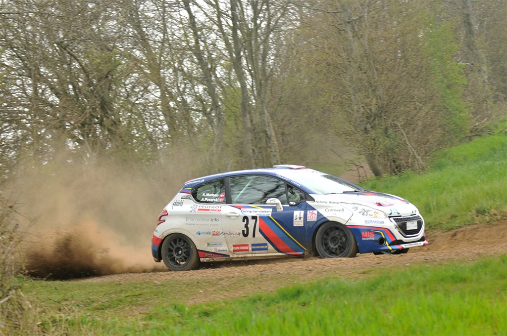 Kim Madsen og Anja Posorski blev nummer to i DM-premieren
(Foto: Rallypics.dk)